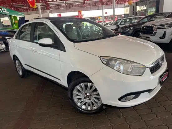 FIAT-SIENA-2015