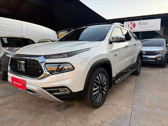 FIAT TORO 2.2 TURBO DIESEL RANCH 4WD AT9