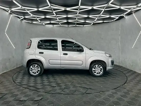 FIAT-UNO-2021