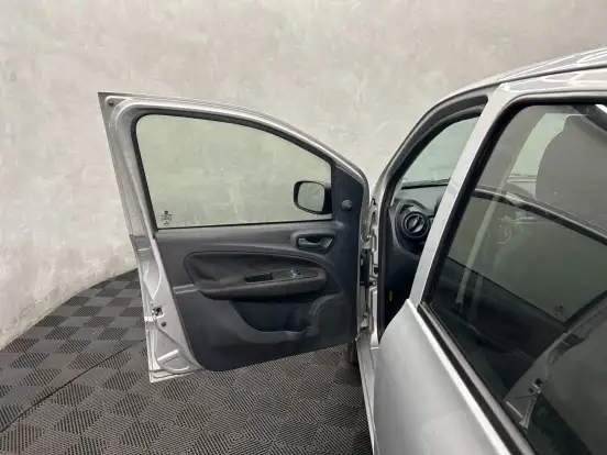 FIAT-UNO-2020