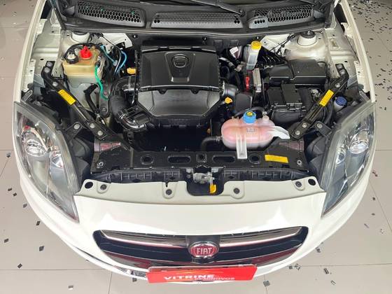FIAT BRAVO 1.8 BLACKMOTION 16V FLEX 4P AUTOMATIZADO