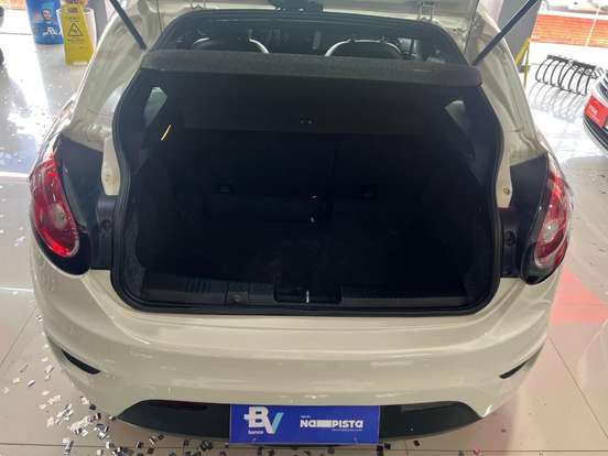 FIAT-BRAVO-1.8 BLACKMOTION 16V FLEX 4P AUTOMATIZADO FIAT-BRAVO-2015