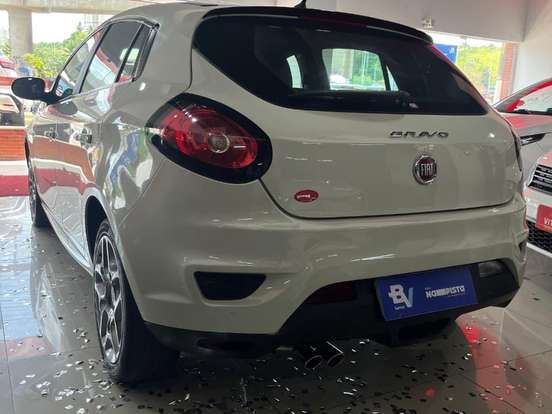 FIAT-BRAVO-1.8 BLACKMOTION 16V FLEX 4P AUTOMATIZADO FIAT-BRAVO-2015