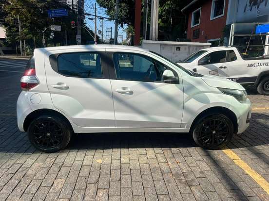 FIAT-MOBI-2017