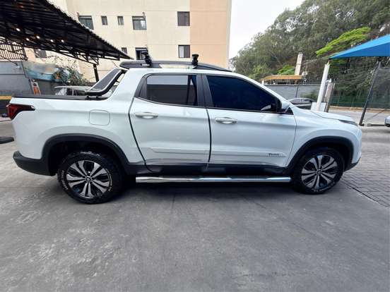FIAT-TORO-1.8 16V EVO FLEX FREEDOM OPEN EDITION PLUS AT6 FIAT-TORO-2016