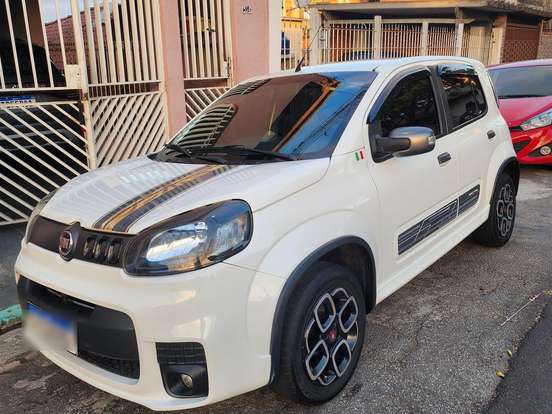 FIAT-UNO-1.4 EVO SPORTING 8V FLEX 4P MANUAL FIAT-UNO-2015