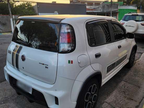 FIAT-UNO-1.4 EVO SPORTING 8V FLEX 4P MANUAL FIAT-UNO-2015