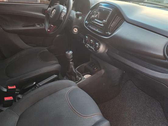 FIAT-UNO-1.4 EVO SPORTING 8V FLEX 4P MANUAL FIAT-UNO-2015