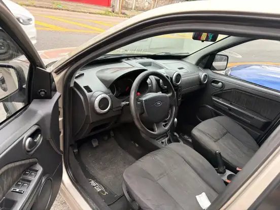 FORD-ECOSPORT-2009