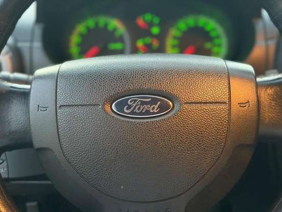 FORD-ECOSPORT-2009