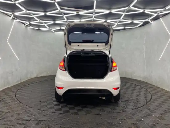 FORD-FIESTA-2015