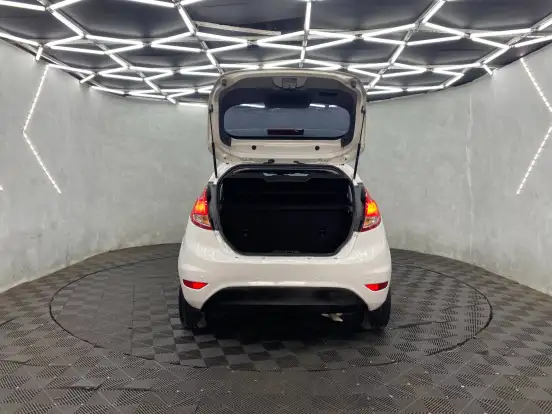 FORD-FIESTA-2014