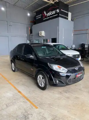 FORD-FIESTA-2011