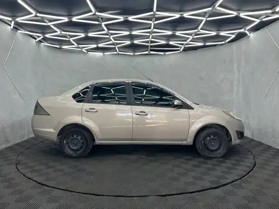 FORD-FIESTA-2012