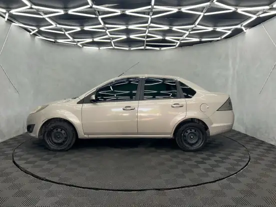 FORD-FIESTA-2012
