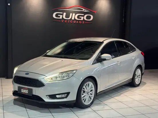 FORD-FOCUS-2017