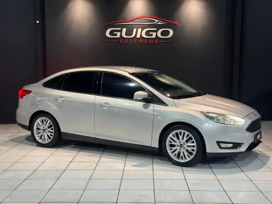 FORD-FOCUS-2017