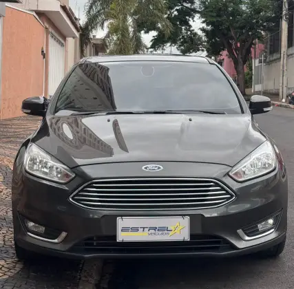 FORD FOCUS 2.0 TITANIUM 16V FLEX 4P POWERSHIFT FORD FOCUS 2.0 TITANIUM 16V FLEX 4P POWERSHIFT