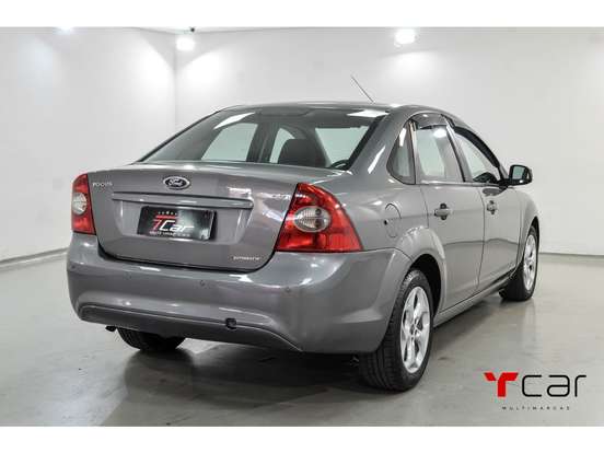 FORD-FOCUS-2.0 GLX SEDAN 16V FLEX 4P AUTOMÁTICO FORD-FOCUS-2012