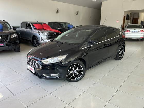 FORD FOCUS 2.0 TITANIUM FASTBACK 16V FLEX 4P POWERSHIFT