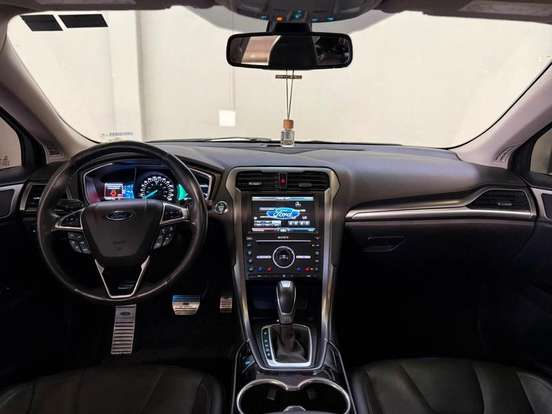 FORD-FUSION-2015