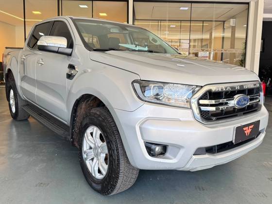 FORD RANGER 3.2 XLT 4X4 CD 20V DIESEL 4P AUTOMÁTICO