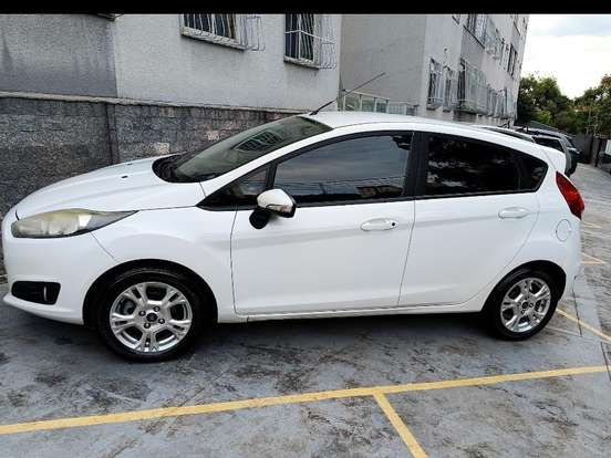FORD-FIESTA-1.6 SEL HATCH 16V FLEX 4P MANUAL FORD-FIESTA-2015