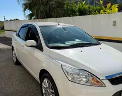 FORD FOCUS 2.0 GLX 16V FLEX 4P AUTOMÁTICO FORD FOCUS 2.0 GLX 16V FLEX 4P AUTOMÁTICO