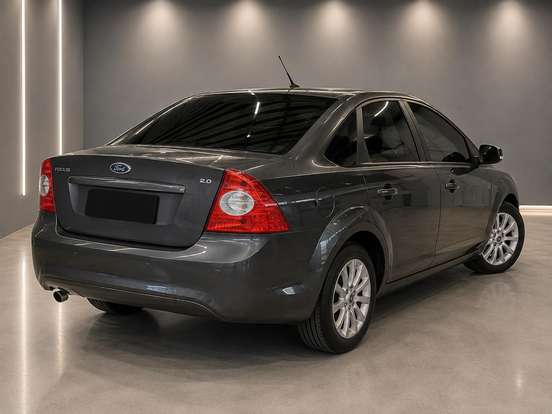 FORD-FOCUS-2.0 GLX SEDAN 16V FLEX 4P AUTOMÁTICO FORD-FOCUS-2013