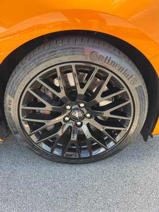 FORD-MUSTANG-2018