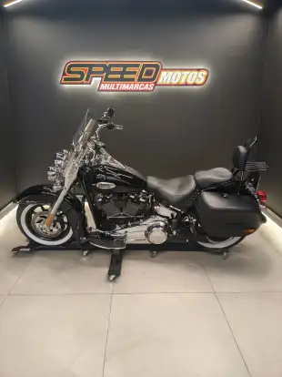 HARLEY-DAVIDSON-SOFTAIL HERITAGE CLASSIC 114-2022