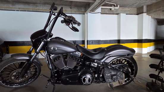 HARLEY-DAVIDSON-SOFTAIL BREAKOUT-2016