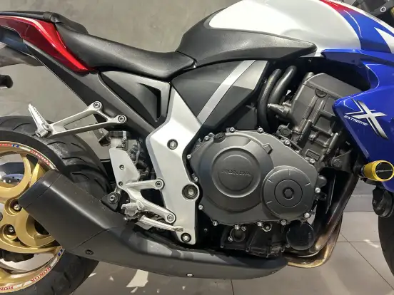 HONDA-CB 1000R-2015