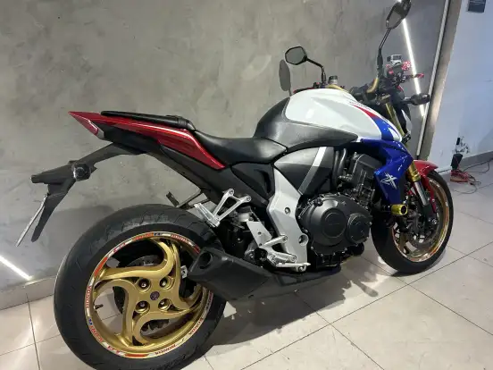HONDA-CB 1000R-2015
