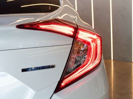 HONDA-CIVIC-2017