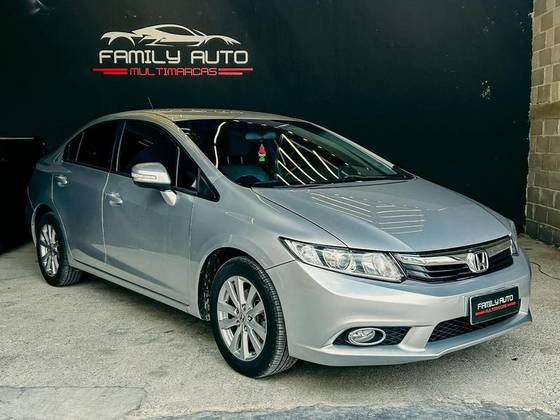 HONDA CIVIC 1.8 LXS 16V FLEX 4P AUTOMÁTICO