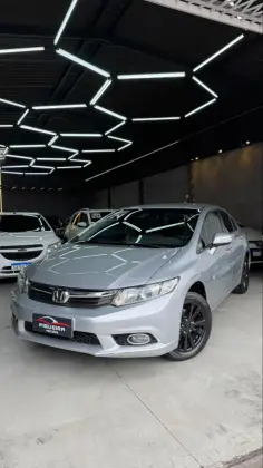HONDA CIVIC 2.0 LXR 16V FLEX 4P AUTOMÁTICO HONDA CIVIC 2.0 LXR 16V FLEX 4P AUTOMÁTICO