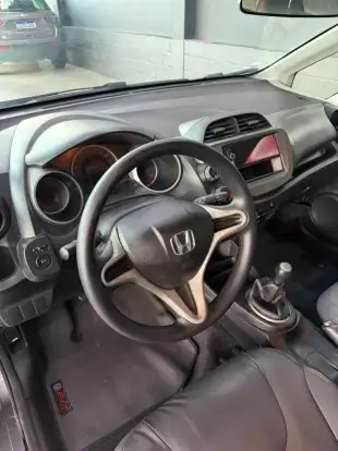 HONDA-FIT-2009