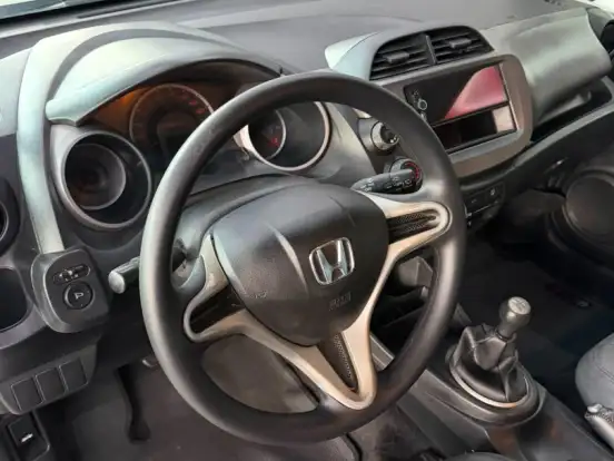 HONDA-FIT-1.4 LX 16V FLEX 4P MANUAL HONDA-FIT-2009