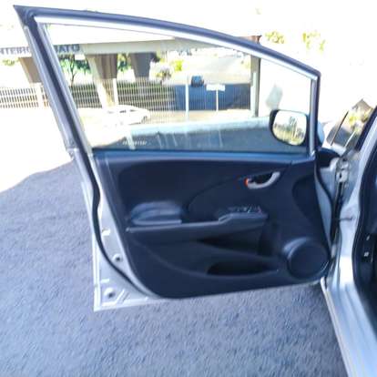 HONDA-FIT-2014