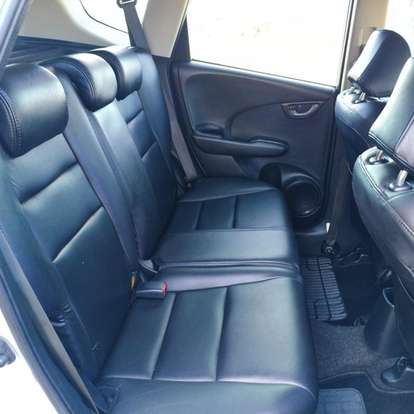 HONDA-FIT-2014