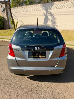 HONDA-FIT-2010