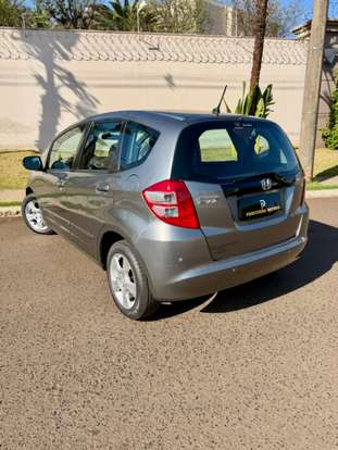 HONDA-FIT-2010