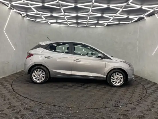 HYUNDAI-HB20-2022