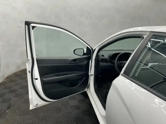 HYUNDAI-HB20-2023