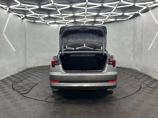 HYUNDAI-HB20S-2025
