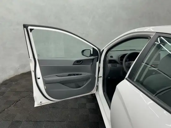 HYUNDAI-HB20S-2025