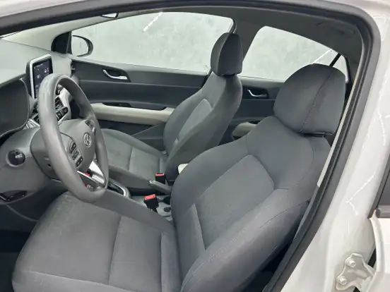 HYUNDAI-HB20S-2023