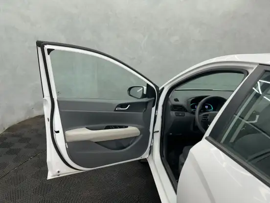 HYUNDAI-HB20S-2023