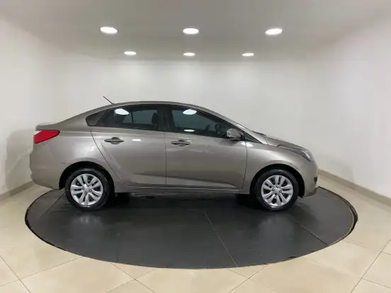 HYUNDAI-HB20S-1.0 COMFORT PLUS 12V FLEX 4P MANUAL HYUNDAI-HB20S-2018